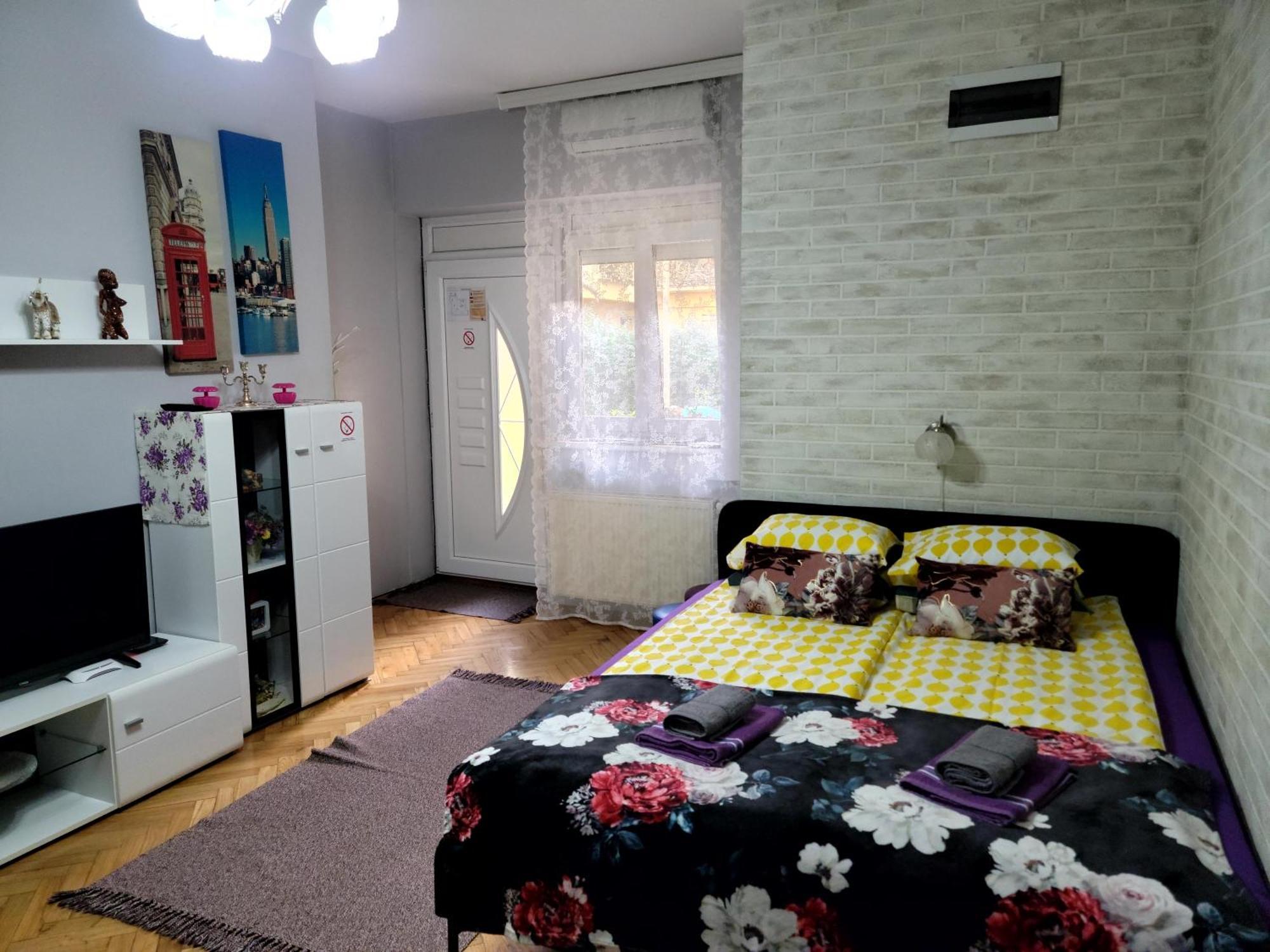 Apartman "Garden" Novi Sad Exterior foto